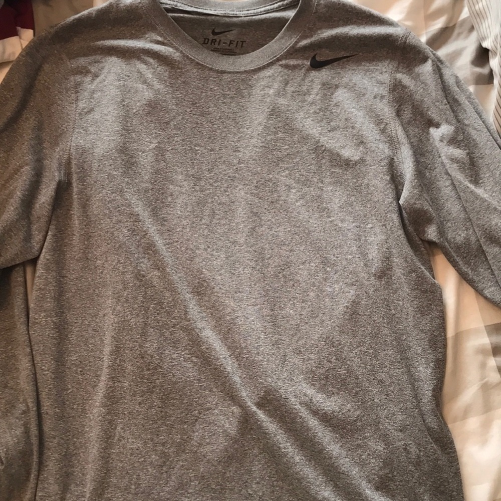 Nike drift long sleeve tee